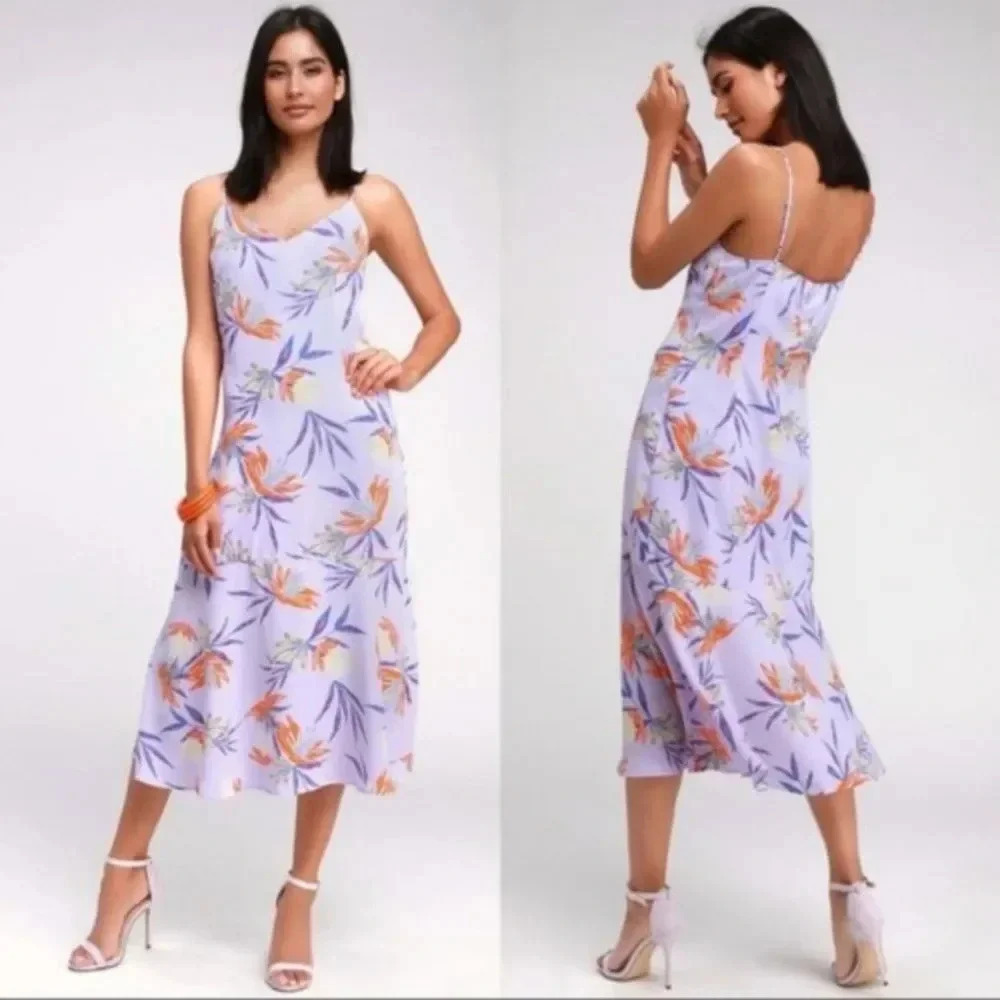 Lulus Quinlynn Lavender Floral Print Midi Dress Size Small NWT New